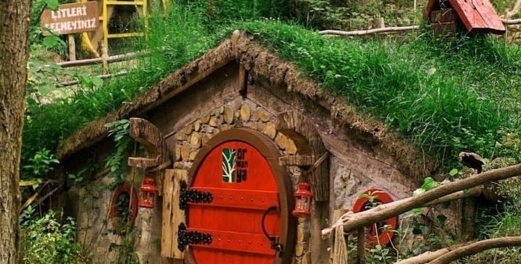 hobbithouses